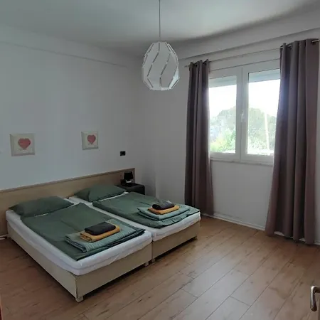 Casamare Golem (Tirana)